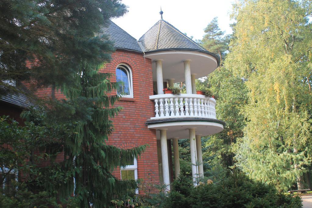 Hotel Und Restaurant Waldschloesschen Crivitz Экстерьер фото